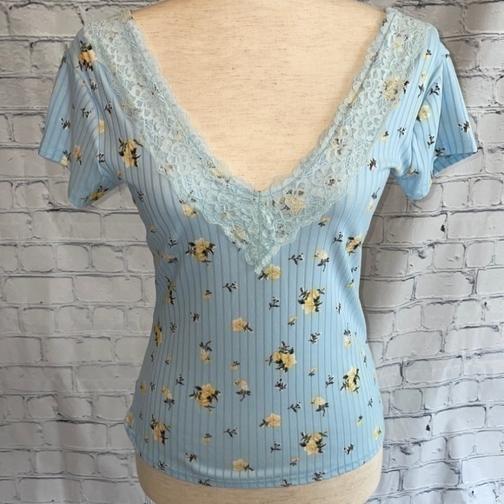 Rue 21 Floral top